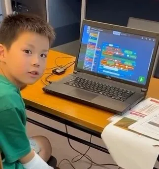 完成して顔を上げた瞬間